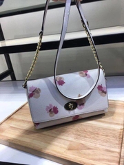 Túi sắp về