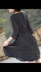 Đầm midi chấm bi