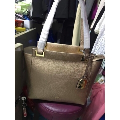 Hàng Mỹ xách tay