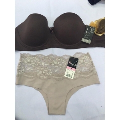 Bra and chip - hàng Mỹ xách tay
