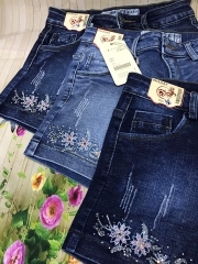 Short thêu