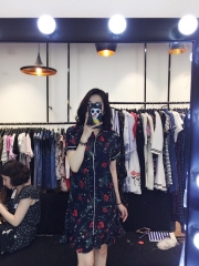 Đầm suôn hạ eo cổ sen xinh xắn