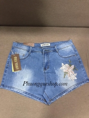 Short jean thêu