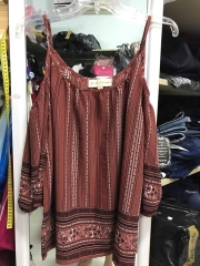 áo khoét vai thổ cẩm