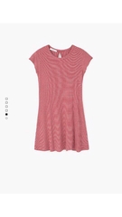 Đầm sọc ngang dáng oversize