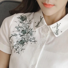 áo sơmi trắng thêu