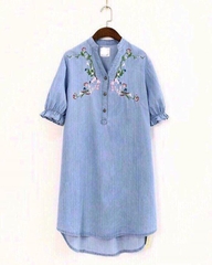 Denim thêu form suôn xinh xắn.