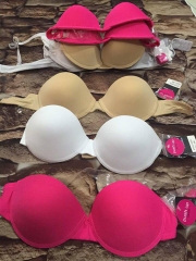 Bra hiệu Ilys nhập Mỹ