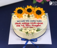 [1788] (70-90-130) Bánh mousse bắp ngọt trang trí hoa hướng dương rực rỡ