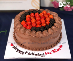 [1959] (60-90-140) Bánh socola trang trí dâu tây