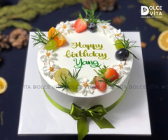 [842] Berry Cake - Bánh kem mứt dâu tằm trang trí hoa trang nhã