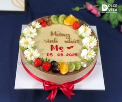 T010 - Bánh Tiramisu trang trí kem hoa và trái cây