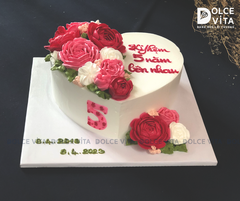 387 (80) Bánh trái tim kỷ niệm tình yêu