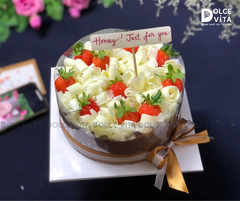 1059 (30-30-50-80) Chocolate mousse trang trí socola trắng và dâu tây