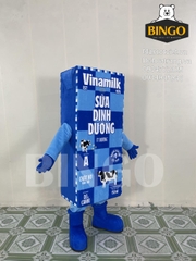 Mascot hộp sữa Vinamilk