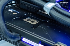 PC Progear CUSTOM 0001 Ryzen 9 9950X3D - RTX 5090