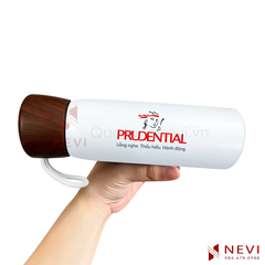 quà tặng bình giữ nhiệt có quai xách, nắp gỗ đẹp, cung cấp bởi Quà tặng Nevi
