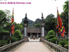 TOUR HÀNH TRÌNH QUA CÁC KINH ĐÔ VIỆT CỔ ĐỀN HÙNG - HOA LƯ