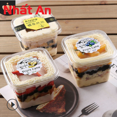 Hộp nhựa vuông trong B10-8 (9.5x9.5x7.5cm)