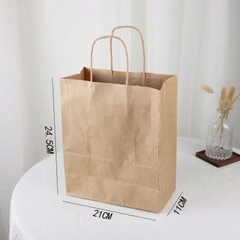 Túi giấy kraft quai xách size trung