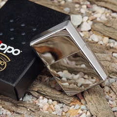 bật lửa zippo bóng chặt góc