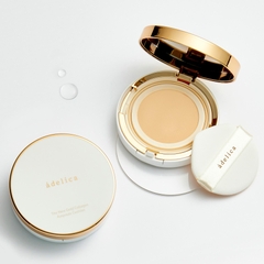 Phấn nước chứa tinh chất sợi Collagen và vàng 24K lâu trôi và giảm nếp nhăn No.02 - Màu vani tự nhiên - Atomy Adelica The New Gold Collagen Ampoule Cushion 02 - 애터미 아델리카 더뉴 골드 콜라겐 앰플 쿠션