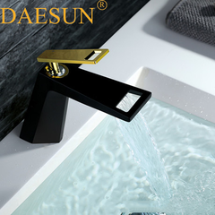 VÒI CHẬU LAVABO NÓNG LẠNH DAESUN DS 3224