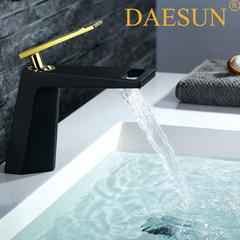 VÒI CHẬU LAVABO NÓNG LẠNH DAESUN DS 3224