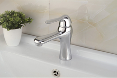 VÒI LAVABO NÓNG LẠNH DAESUN DS 329