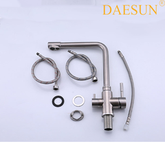 VÒI RỬA BÁT 3 ĐƯỜNG NƯỚC DAESUN DS 4262