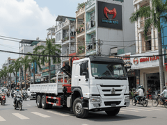 Xe Tải HOWO Gắn Cẩu Gập Palfinger 10 tấn