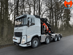Đầu Kéo Volvo Gắn Cẩu 30 Tấn Palfinger