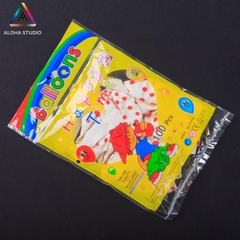 Bóng bay trắng chấm bi đỏ