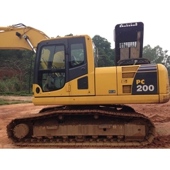 Cho thuê xe xúc đào Komatsu PC200-8