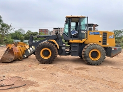Xúc lật bánh lốp cũ XCMG LW500HV – Sản xuất 2020