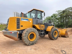 Xúc lật bánh lốp cũ XCMG LW500HV – Sản xuất 2020