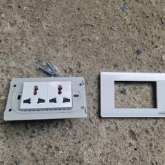 Ổ cắm đôi đa năng Morele