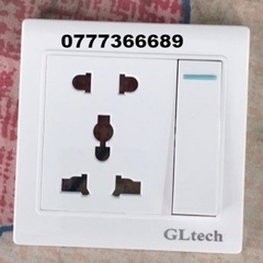 Mặt  điện vuông 3 chân chéo