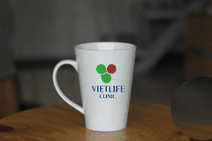 Ly sứ trắng leo Nam Thiên Việt in logo VietLife giá rẻ LS-007