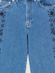 Quần jeans suông viền thêu đính đá