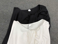 Top TOTEME  xoắn vai 2 màu dáng loose