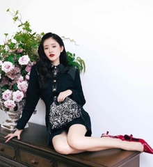 Váy len Maje đen cổ đức