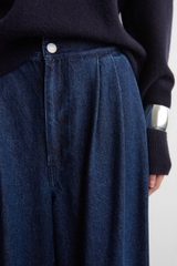QUẦN JEANS ỐNG RỘNG XẾP NẾP