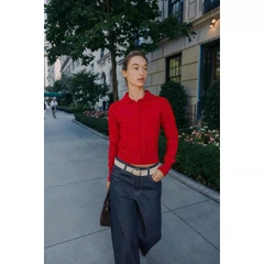 Cardigan dáng crop cổ bẻ khuy bọc màu đỏ