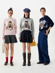 Áo len WHOAU cổ tròn len wool 2 màu hoạ tiết gấu thêu Freesize