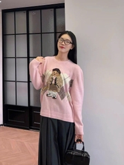 Áo len WHOAU cổ tròn len wool 2 màu hoạ tiết gấu thêu Freesize
