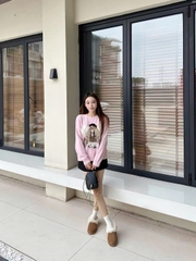 Áo len WHOAU cổ tròn len wool 2 màu hoạ tiết gấu thêu Freesize