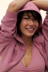 Áo hoodie khóa kéo Sweet Escape