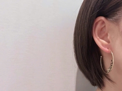 Khuyên tai DIOR vòng  tròn màu đồng kèm logo