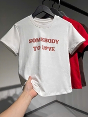 T-shirt Mo&Co chữ Somebody to love 3 màu